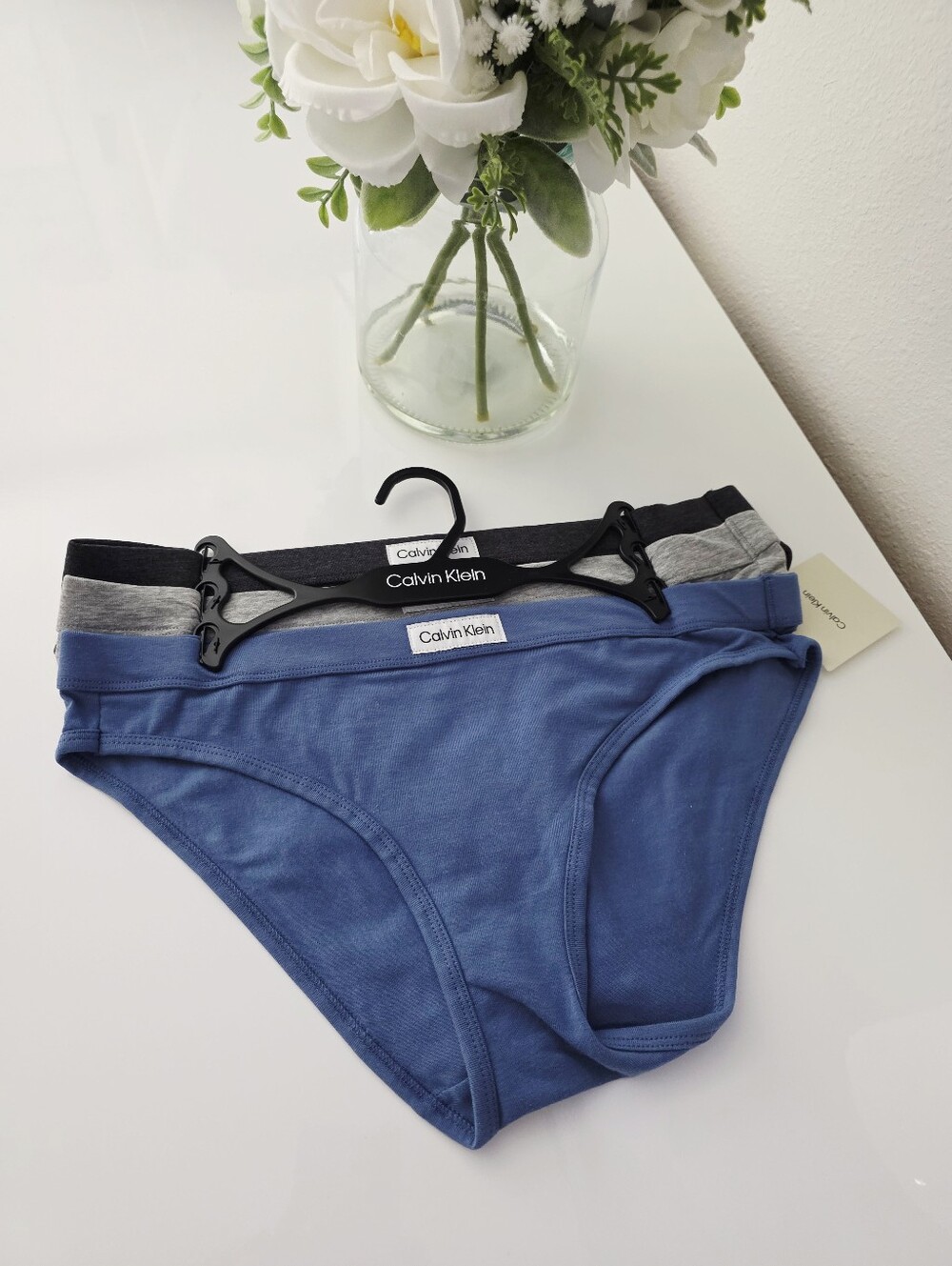 CALVIN KLEIN🦋 Brand New 3-Pack Panties SIZE M